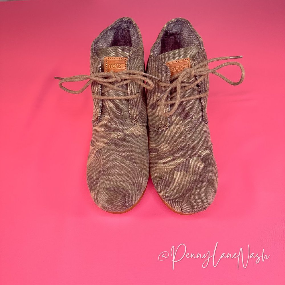 Toms Washed Camo Canvas Desert Wedge Ankle Bootie Size 8.5 - Picture 3 of 10